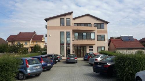 Spațiu comercial de vânzare 12 incaperi, SCBH279645-1