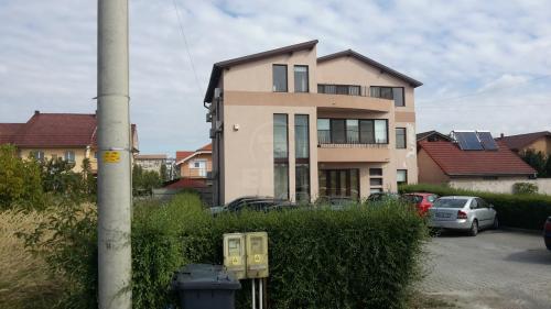 Spațiu comercial de vânzare 12 incaperi, SCBH279645-2