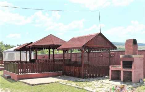 Pensiune de vânzare 13 camere, PEBN321441-8