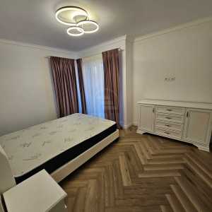 Casa de Închiriere 4 camere, CACJ244643FLO-8