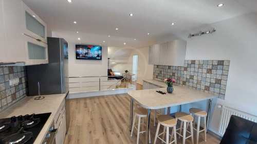 Apartament de Închiriere 4 camere, APCJ340239-1
