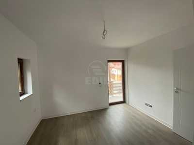 Spațiu comercial de vânzare 3 incaperi, SCCJ245025FLO-9