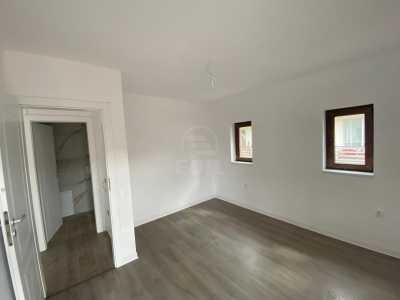 Spațiu comercial de vânzare 3 incaperi, SCCJ245025FLO-10