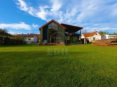 Pensiune de vânzare 10 camere, PEZZ352424-1