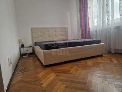 Apartament de vânzare 3 camere, APCJ353288