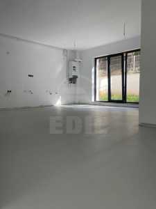 Spațiu comercial de Închiriere 4 incaperi, SCCJ354452