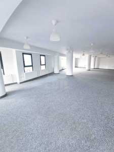 Spațiu comercial de Închiriere o incapere, SCCJ355170-2