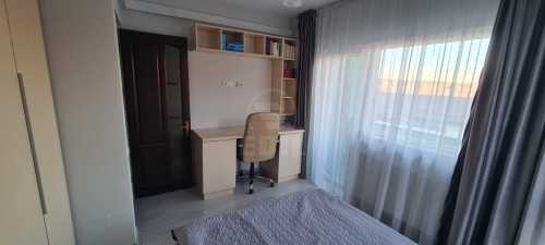 Apartament de vânzare 3 camere, APCJ246894FLO-6