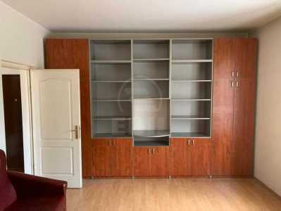 Spațiu comercial de Închiriere o incapere, SCCJ356028-3