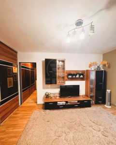 Apartament de vânzare 3 camere, APCJ357501