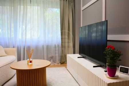 Apartament de Închiriere 3 camere, APCJ358353-8