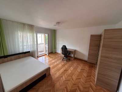 Apartament de Închiriere 4 camere, APCJ359126