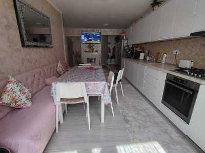 Apartament de vânzare 3 camere, APCJ247353FLO