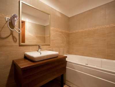 Commercial space for sale 43 rooms, SCBH286124-6