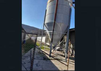 Hall for rent a room, HACJ241972FLO-11