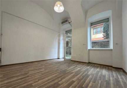 Commercial space for sale a room, SCCJ342201-2