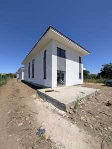 House for sale 4 rooms, CACJ246503FLO-3