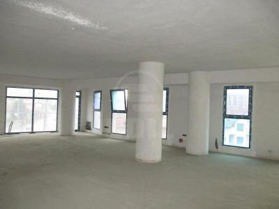 Bureau de vente 9 chambres, BICJ220253-6