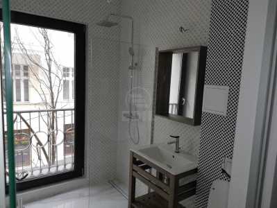 Espace commercial de vente 11 chambres, SCCJ306562-4