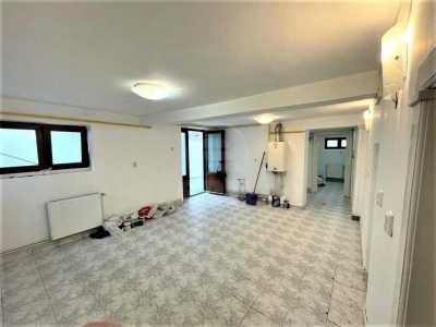 Espace commercial de vente 3 chambres, SCCJ323429-6