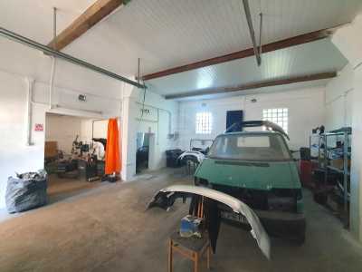 Espace commercial de vente 3 chambres, SCCJ325201