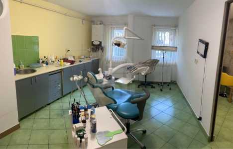 Espace commercial de vente 2 chambres, SCCJ326852-1