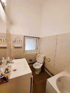 Bureau de vente 3 chambres, BICJ331893-4