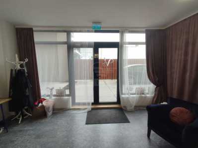 Bureau de vente un chambre, BICJ333018-4