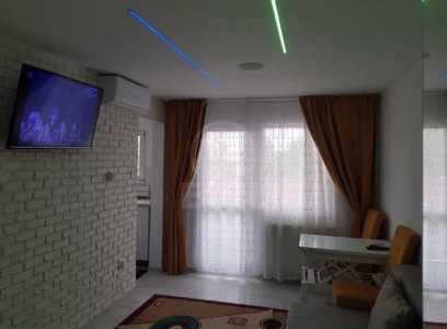 Studio de vente, GACJ339760-2