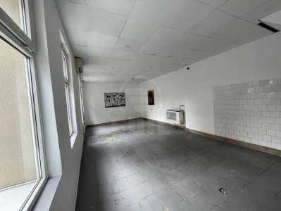 Espace commercial de vente 2 chambres, SCCJ341869-1