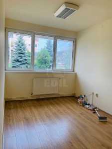 Bureau de louer 4 chambres, BICJ343485-8