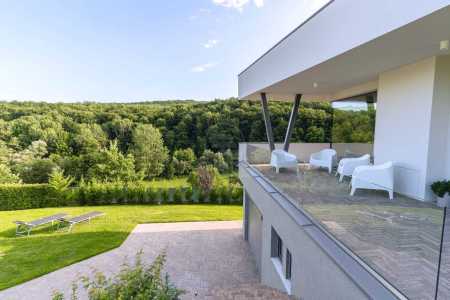 Maison de vente 5 chambres, CACJ345704-7