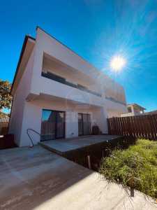 Maison de vente 4 chambres, CACJ245672FLO-1