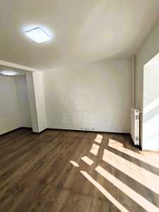 Bureau de louer 4 chambres, BICJ348957-17