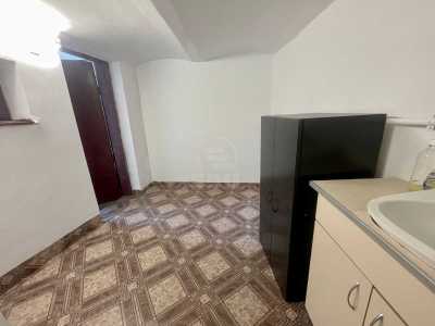 Bureau de louer un chambre, BICJ348973-6