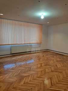 Bureau de louer 3 chambres, BICJ349584-13