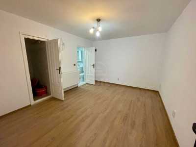 Bureau de louer 3 chambres, BICJ349510-3