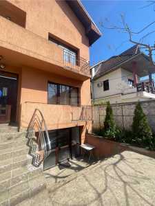 Maison de louer 9 chambres, CACJ350221