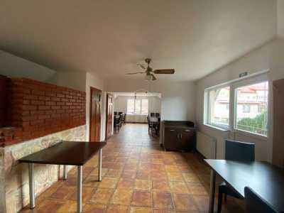 Espace commercial de louer 2 chambres, SCCJ246296FLO-1