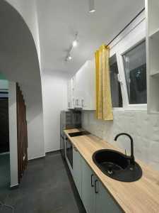 Studio de vente, GACJ349924-6