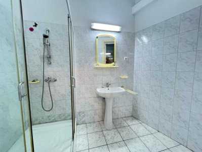 Bureau de louer 2 chambres, BICJ349824-7