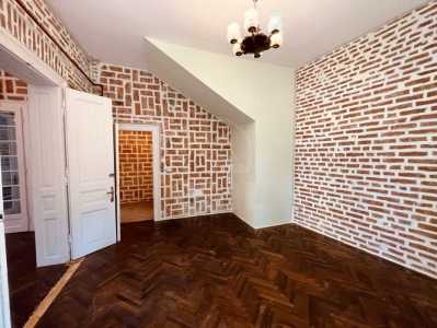 Bureau de louer 3 chambres, BICJ351172-7