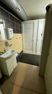 Espace commercial de louer 8 chambres, SCCJ351185-11