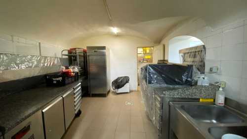 Espace commercial de louer 8 chambres, SCCJ351185-13