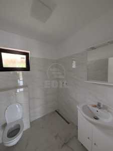 Espace commercial de louer un chambre, SCCJ246463FLO-6