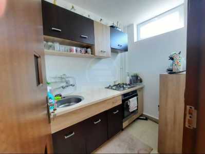 Studio de vente, GACJ352708-5