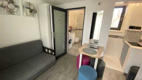 Studio de louer, GACJ352333