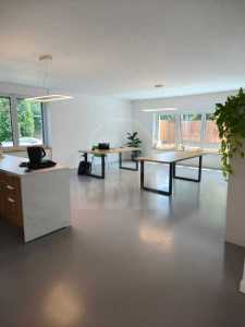 Bureau de louer 5 chambres, BICJ352666-2