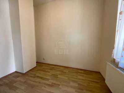 Bureau de louer 3 chambres, BICJ352969-5