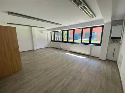 Bureau de louer 2 chambres, BICJ353266-1